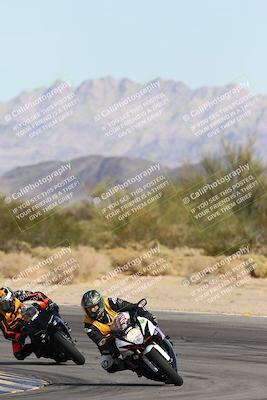 media/Nov-16-2025-Race Pace (Sun) [[8c5fa54630]]/Non Verified Riders (1st 20 Minutes)/2-Turn 10 (1010am)/